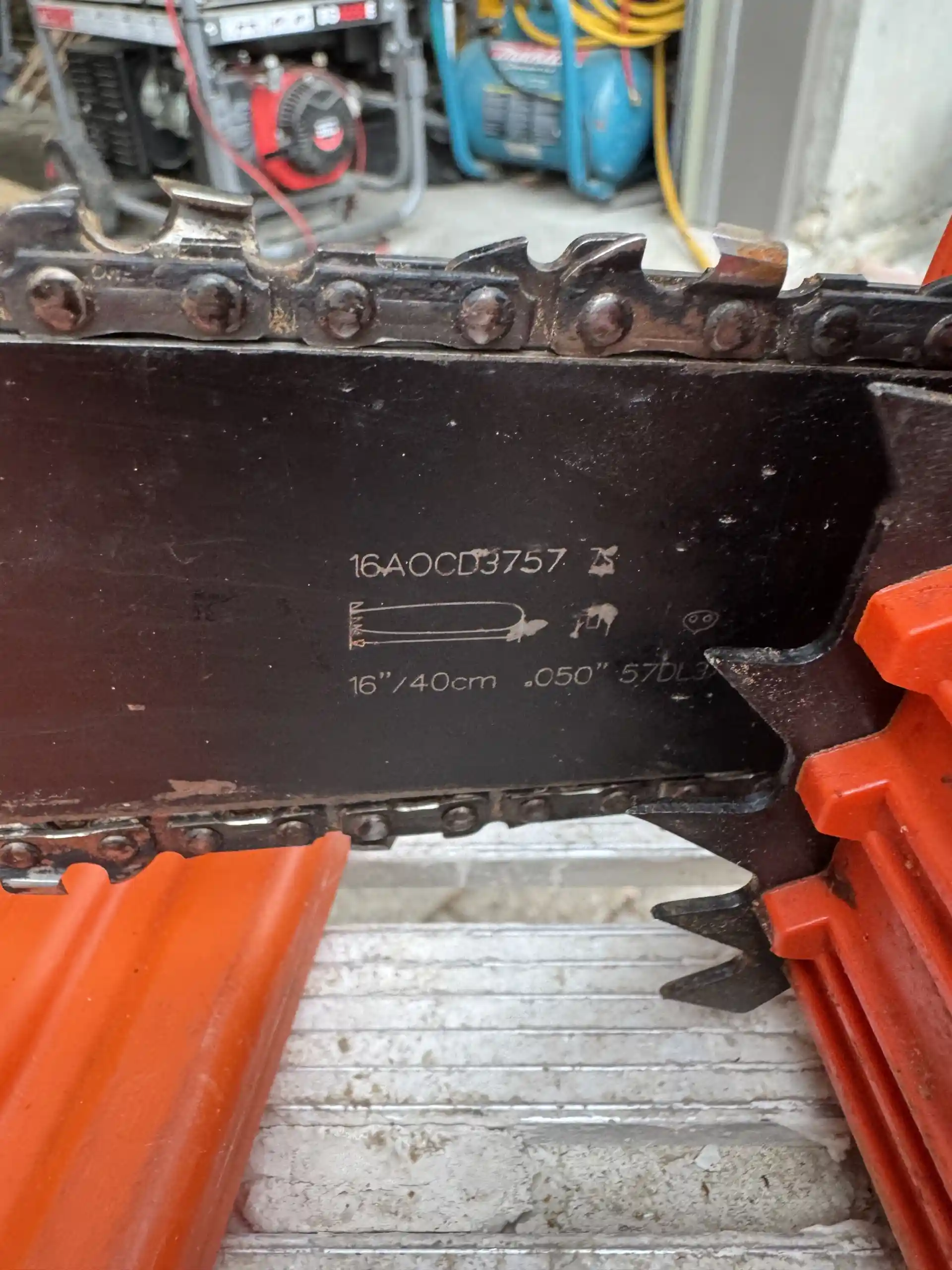 Echo 16” Gas Chainsaw : Great Condition!