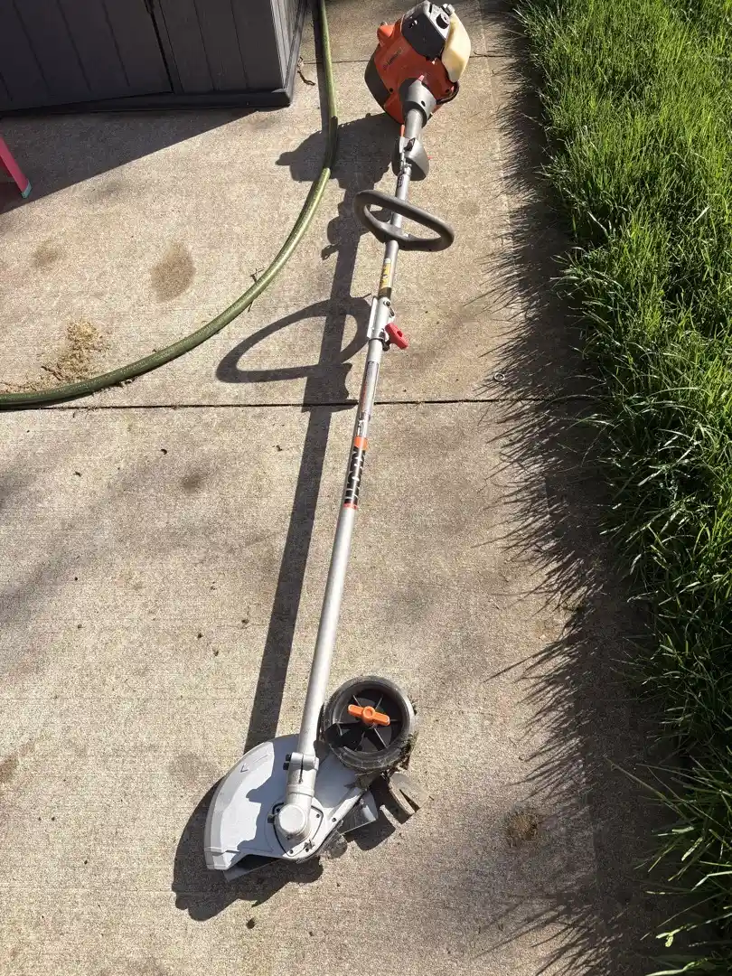 Lawn edger