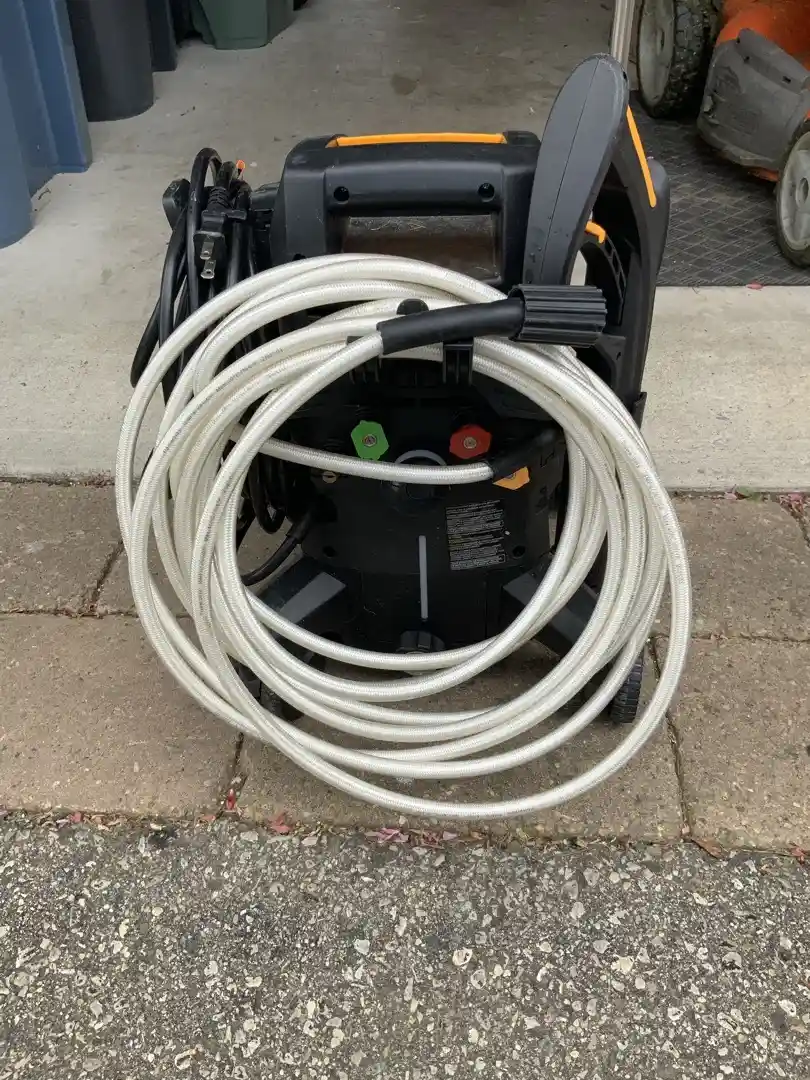 2000 psi pressure washer