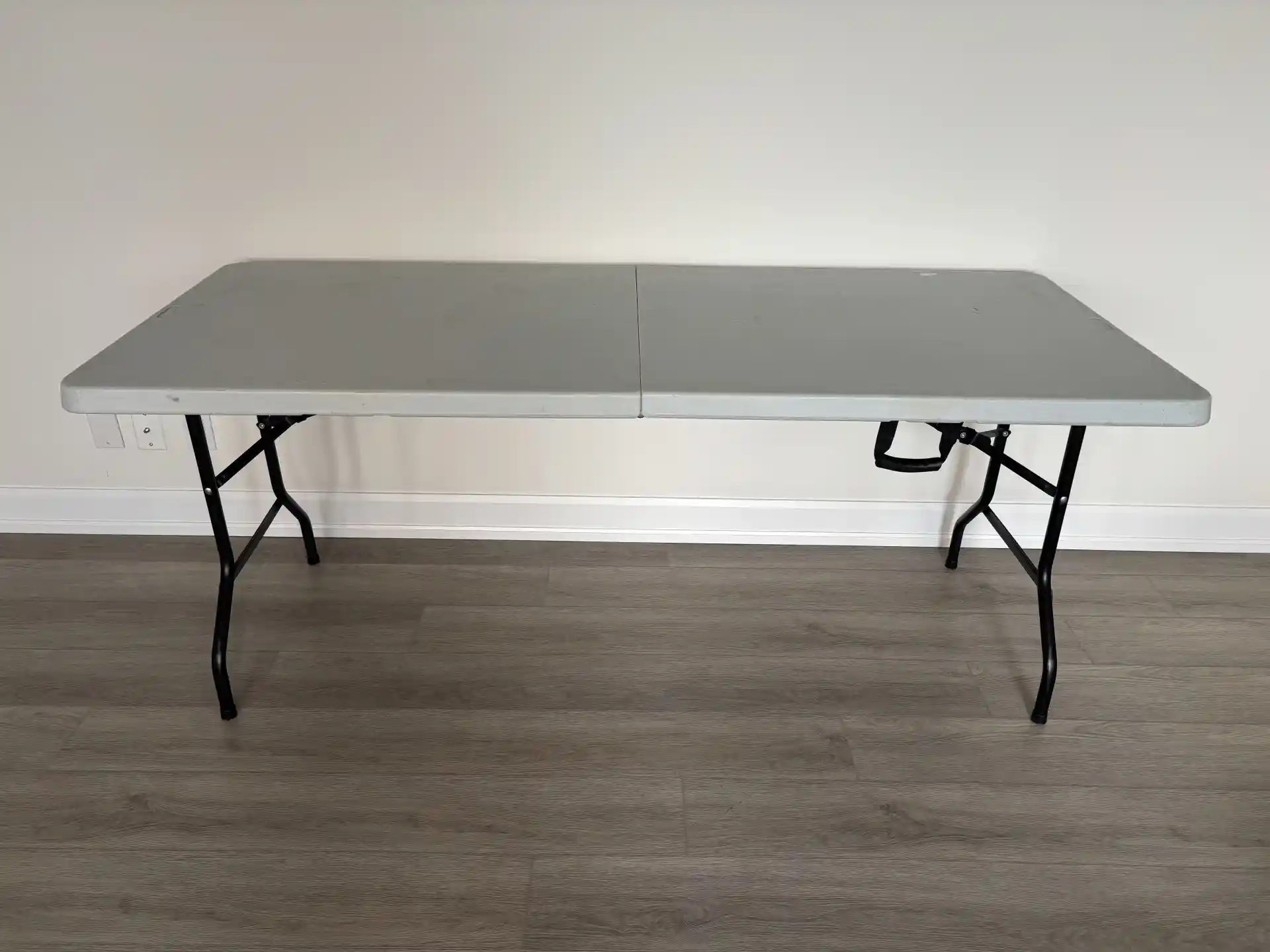 6 Ft Folding Table