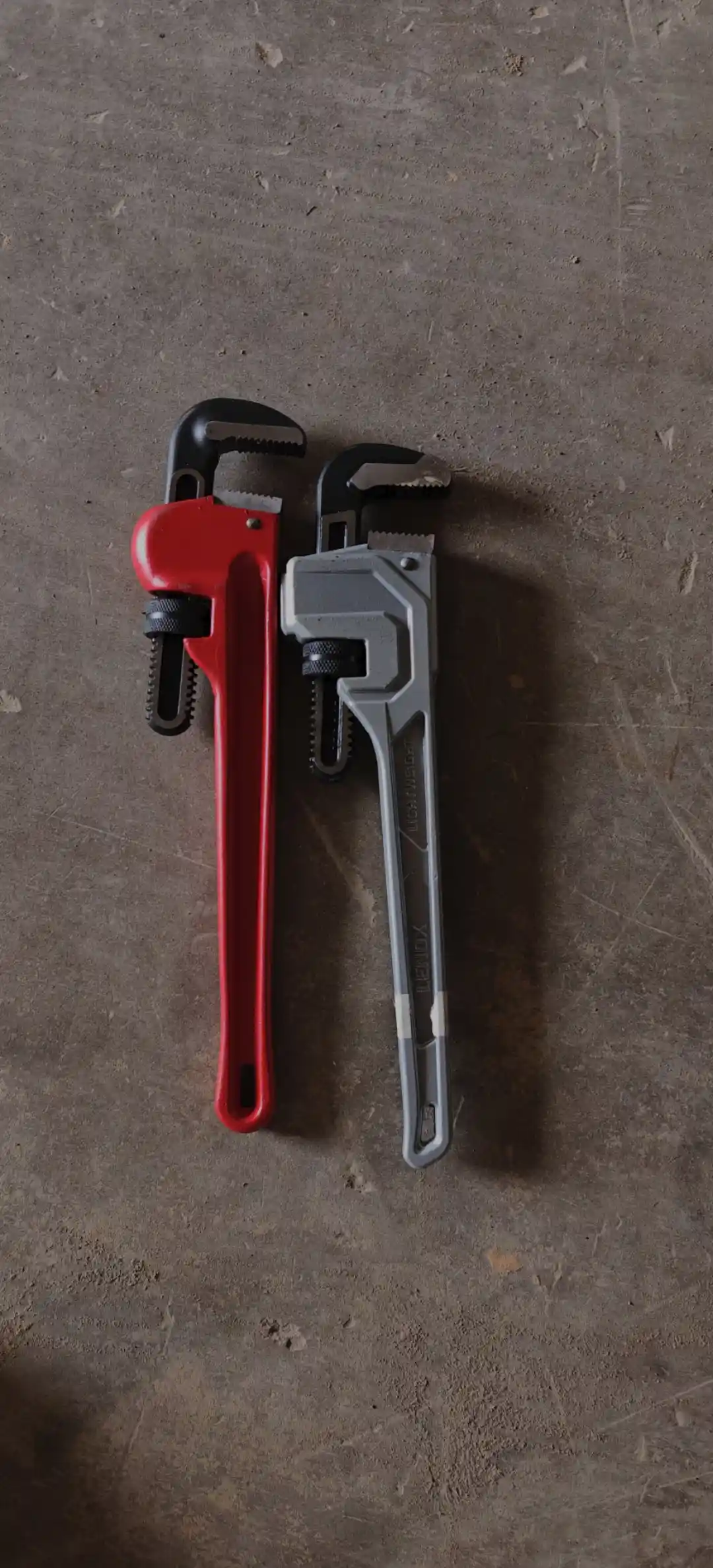Pipe wrench