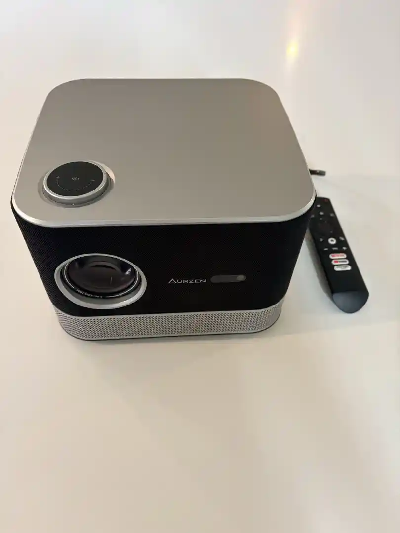 Movie Projector and Screen Indoor/Outdoor