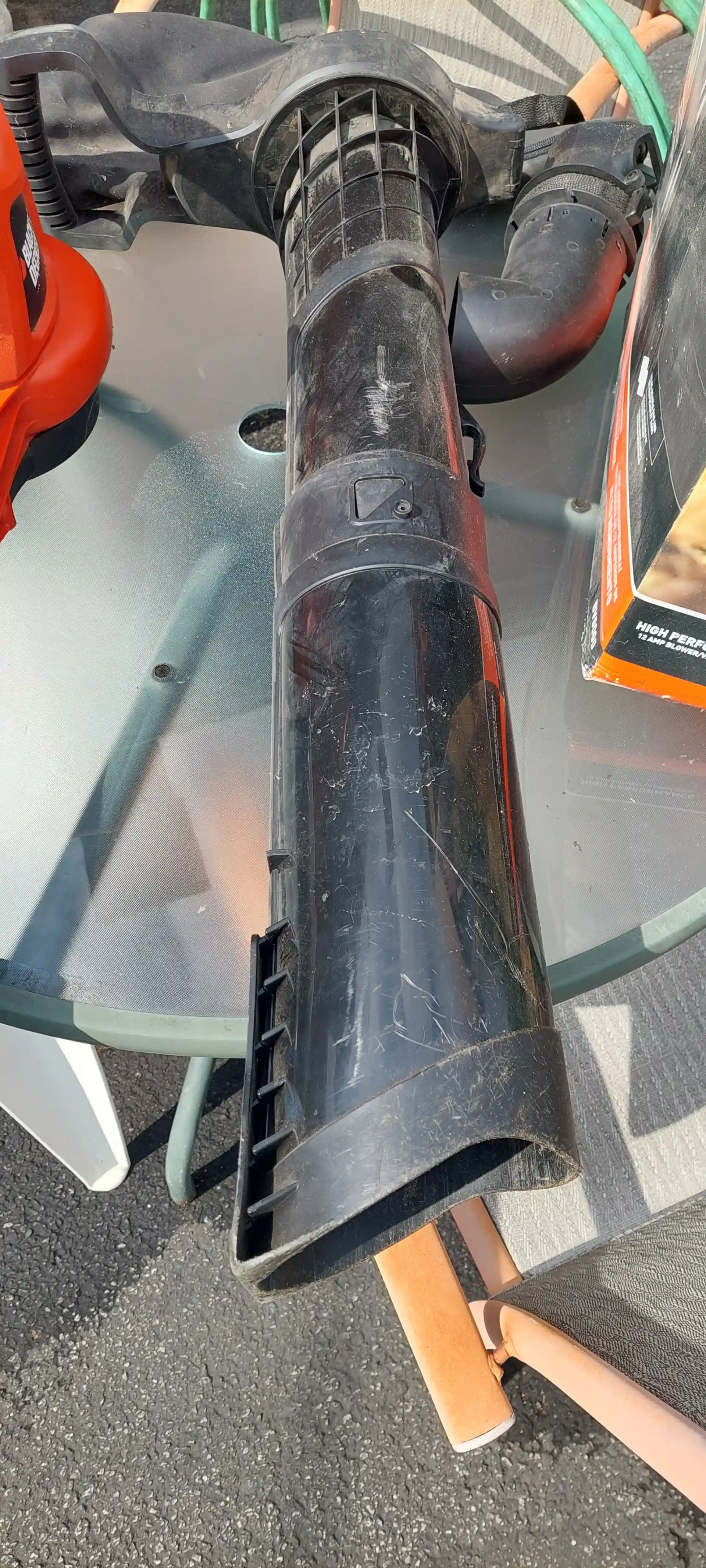 Black and Decker bv6000 Corded Leaf Blower