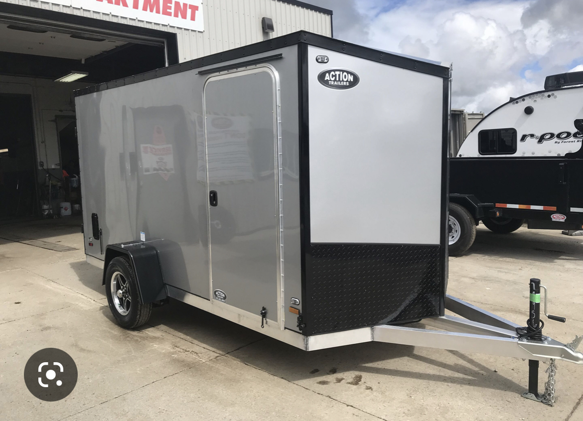 Enclosed cargo trailer 6/12 or 6/14