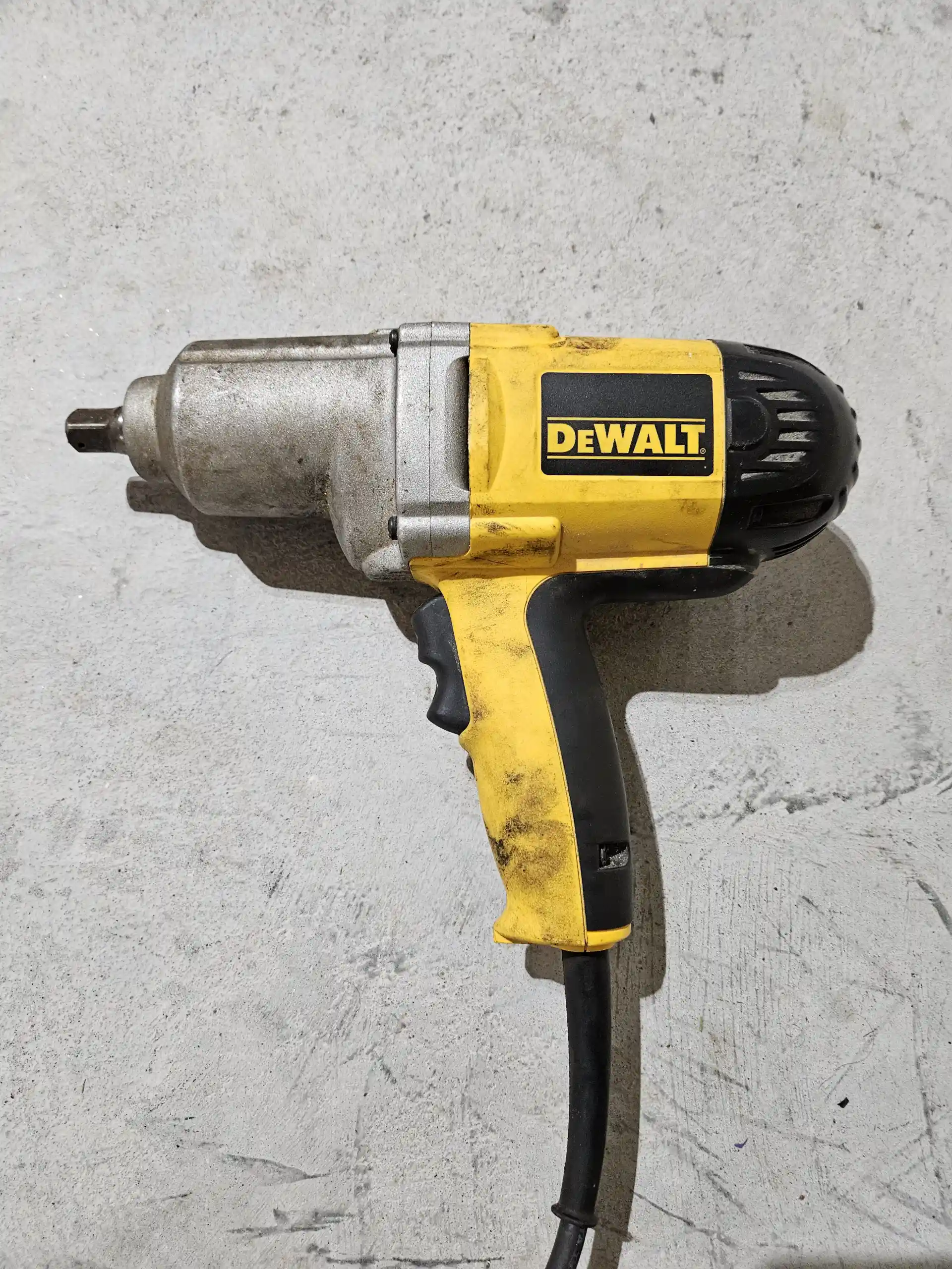 DEWALT 1/2-inch (13 mm) Impact Wrench