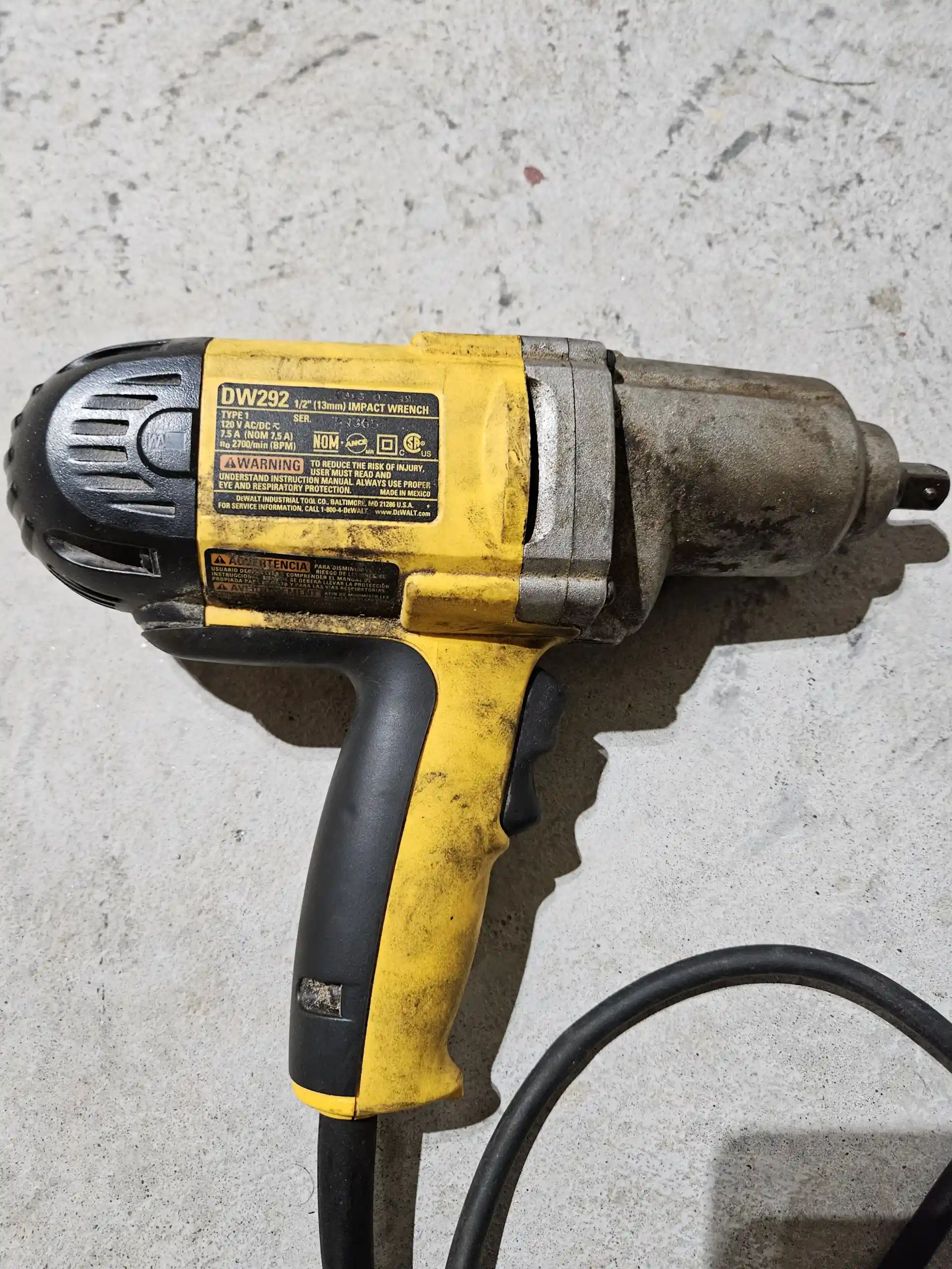 DEWALT 1/2-inch (13 mm) Impact Wrench