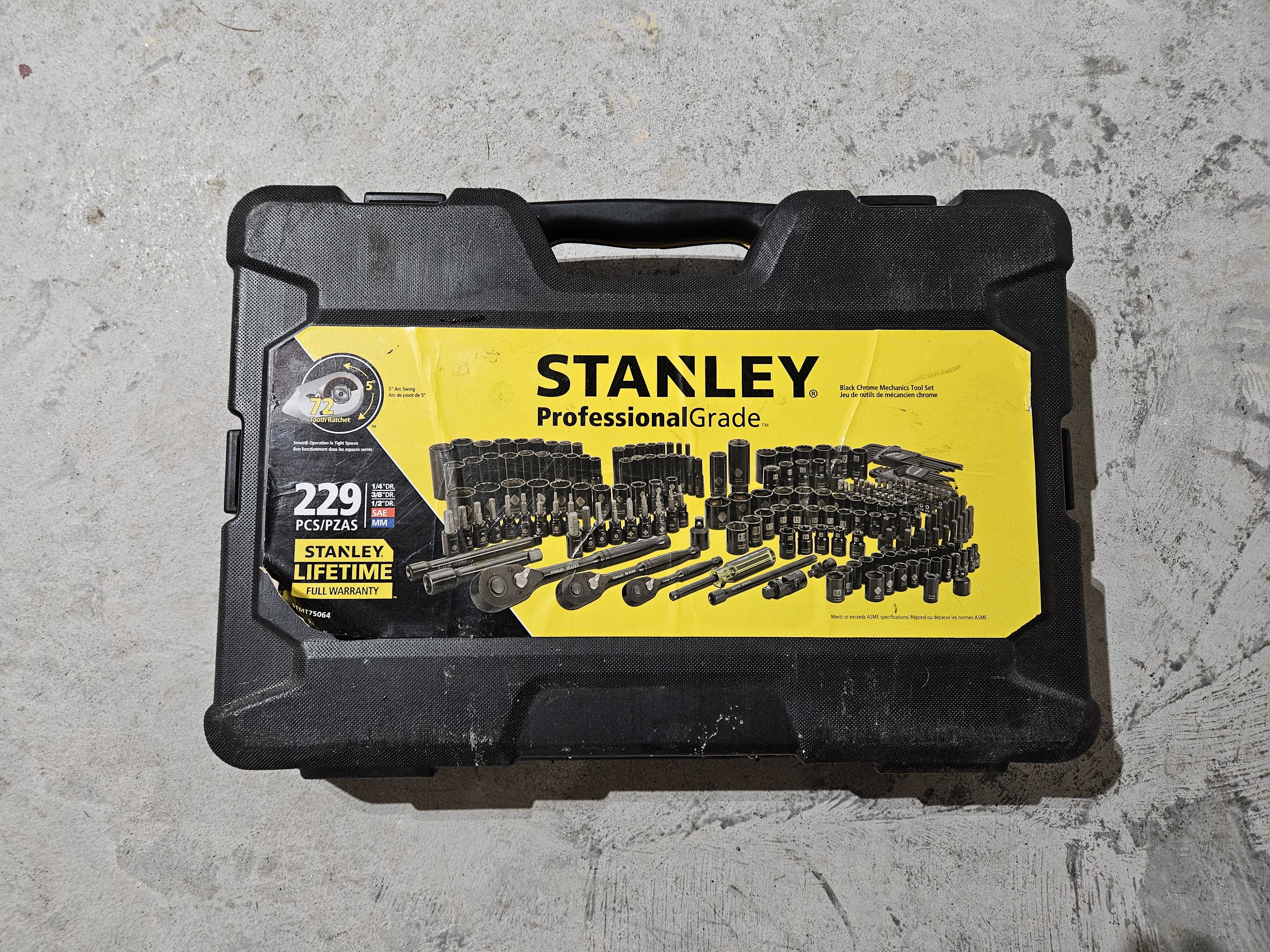 Stanley Chrome Socket Set, 229-pc SAE/Metric