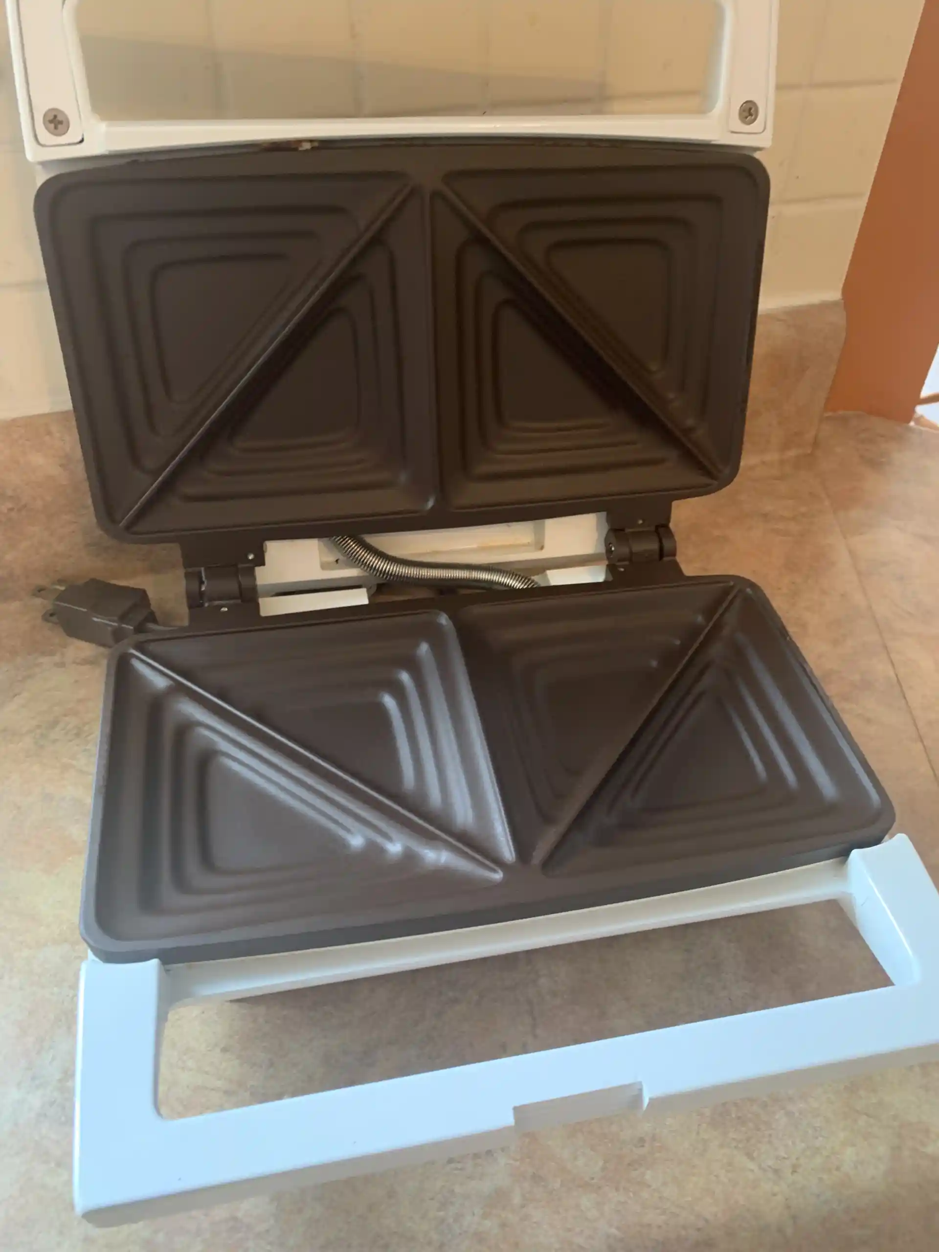 Sandwich maker/toaster
