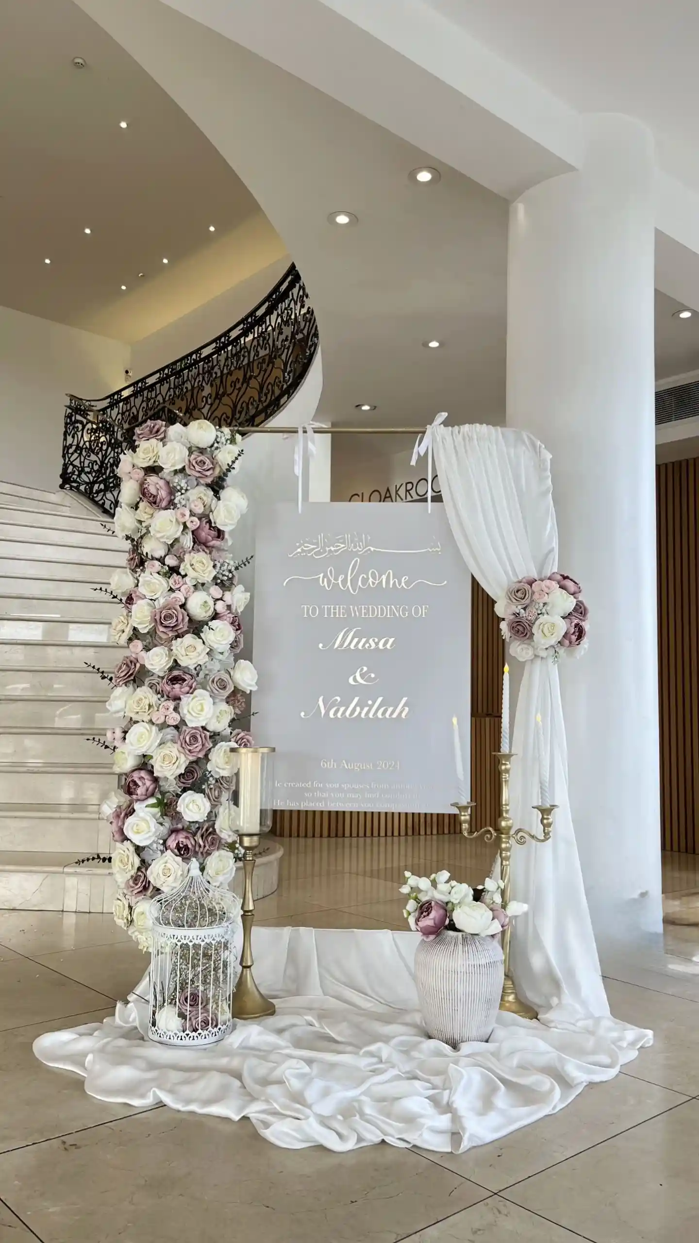 rent-stand for welcome board