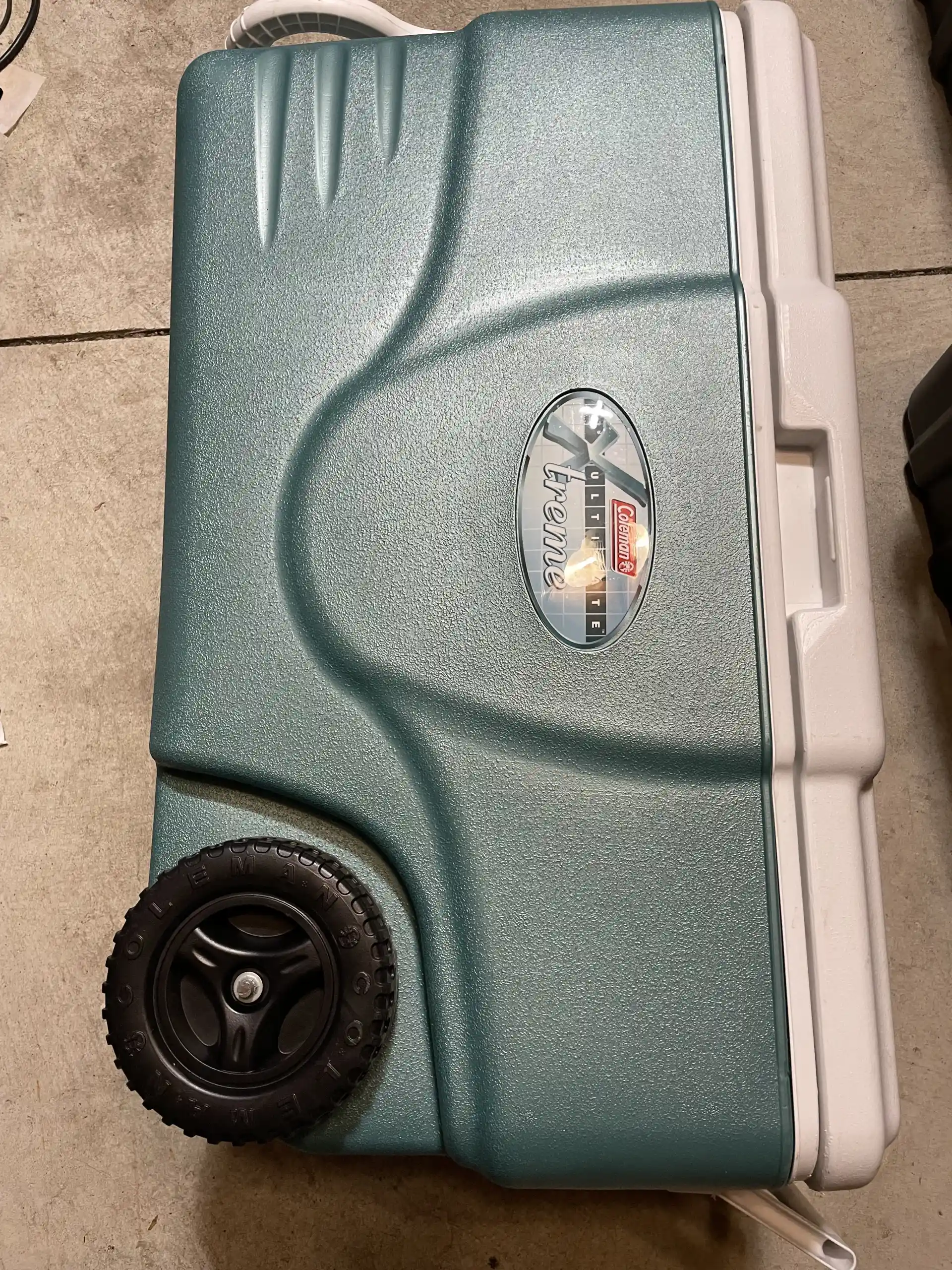 Coleman Xtreme cooler