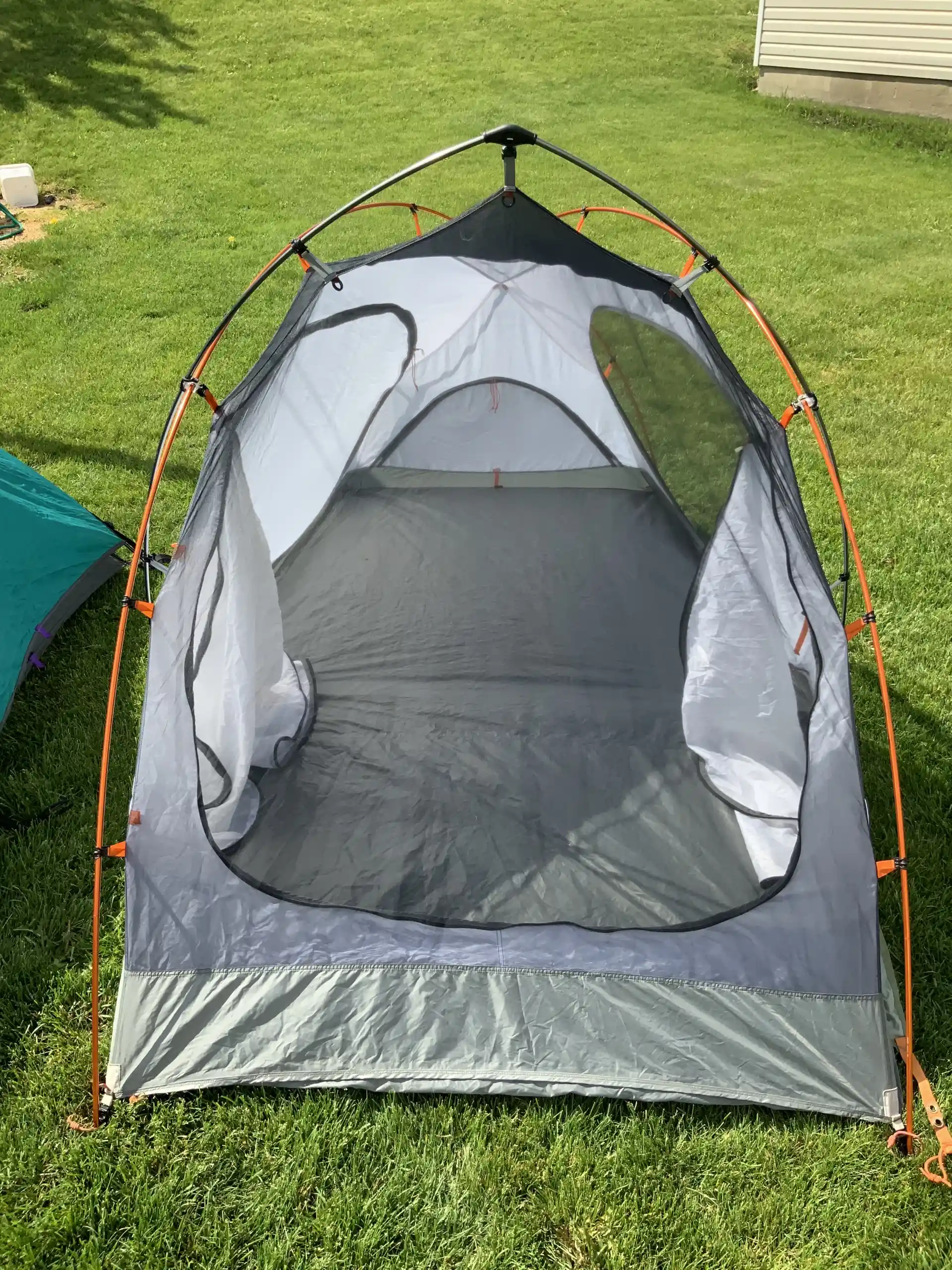 Mountain harware 3 season backpacking tent