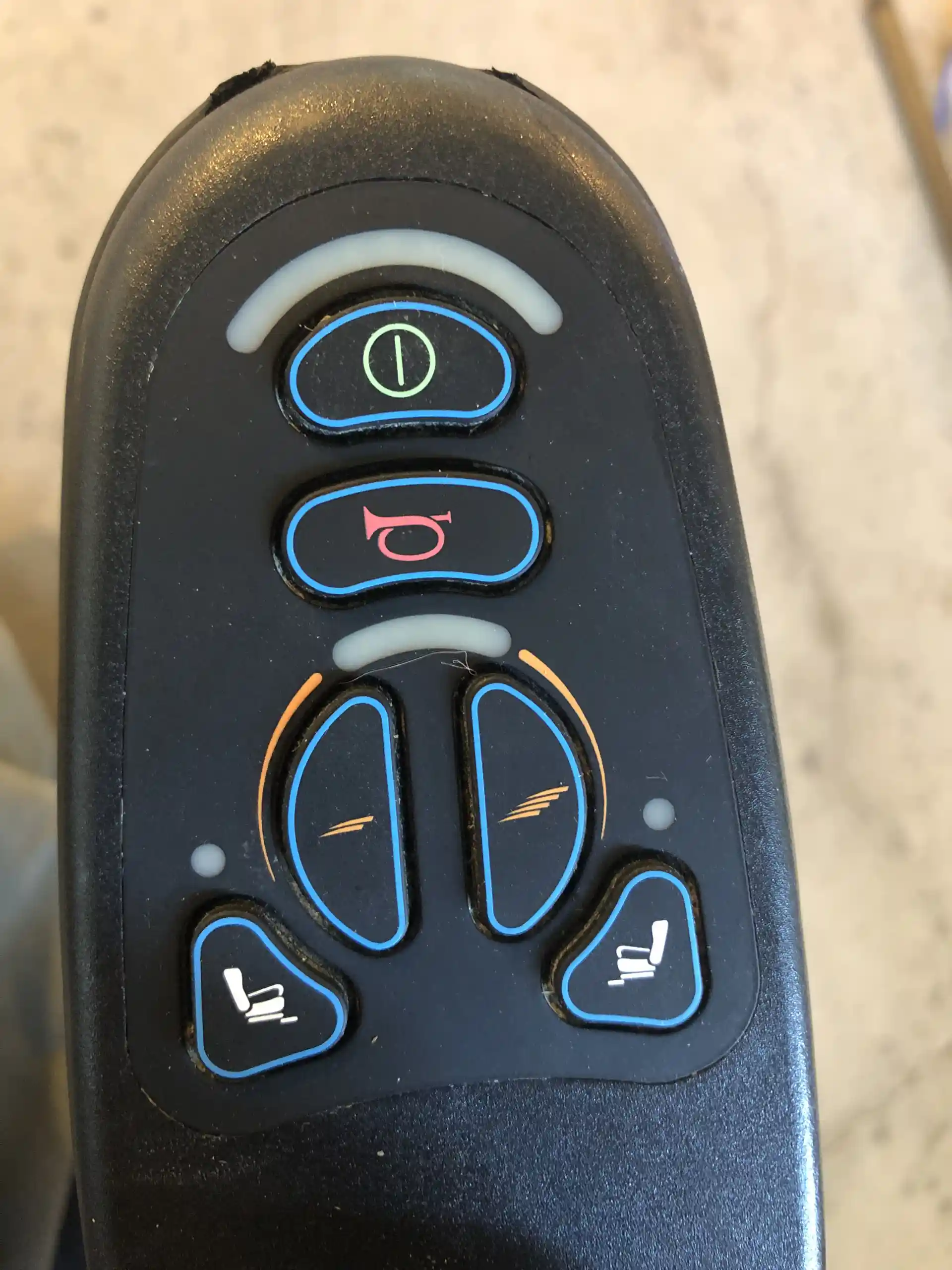 Electric wheelchair