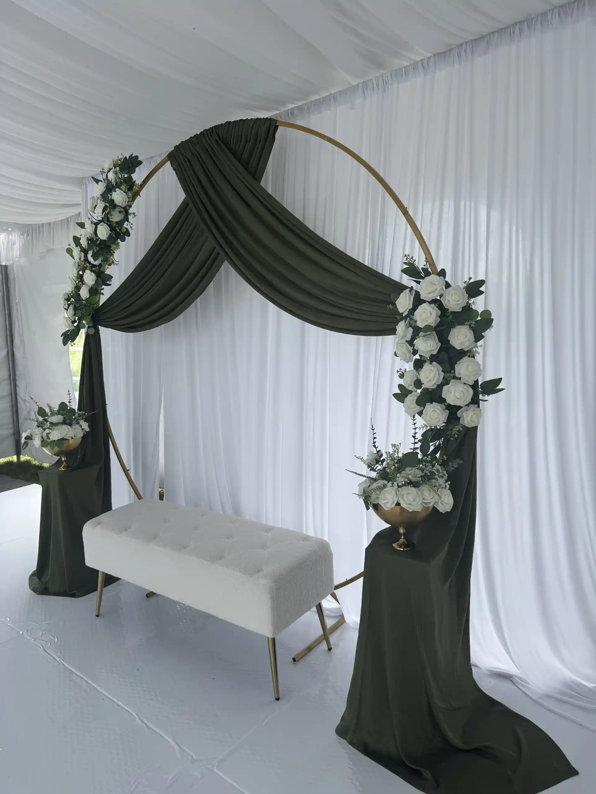 rent-green and white setup