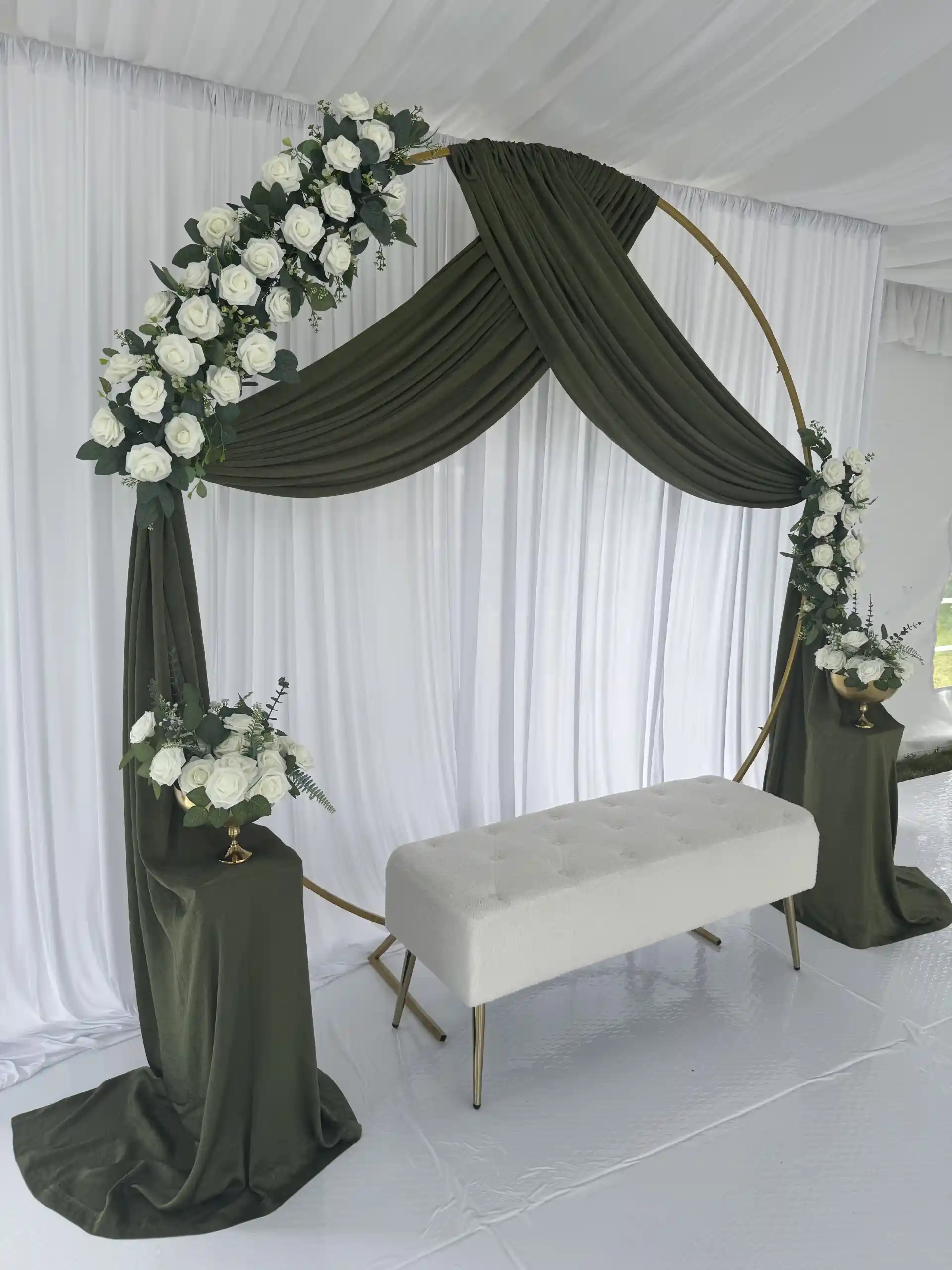 rent-green and white setup