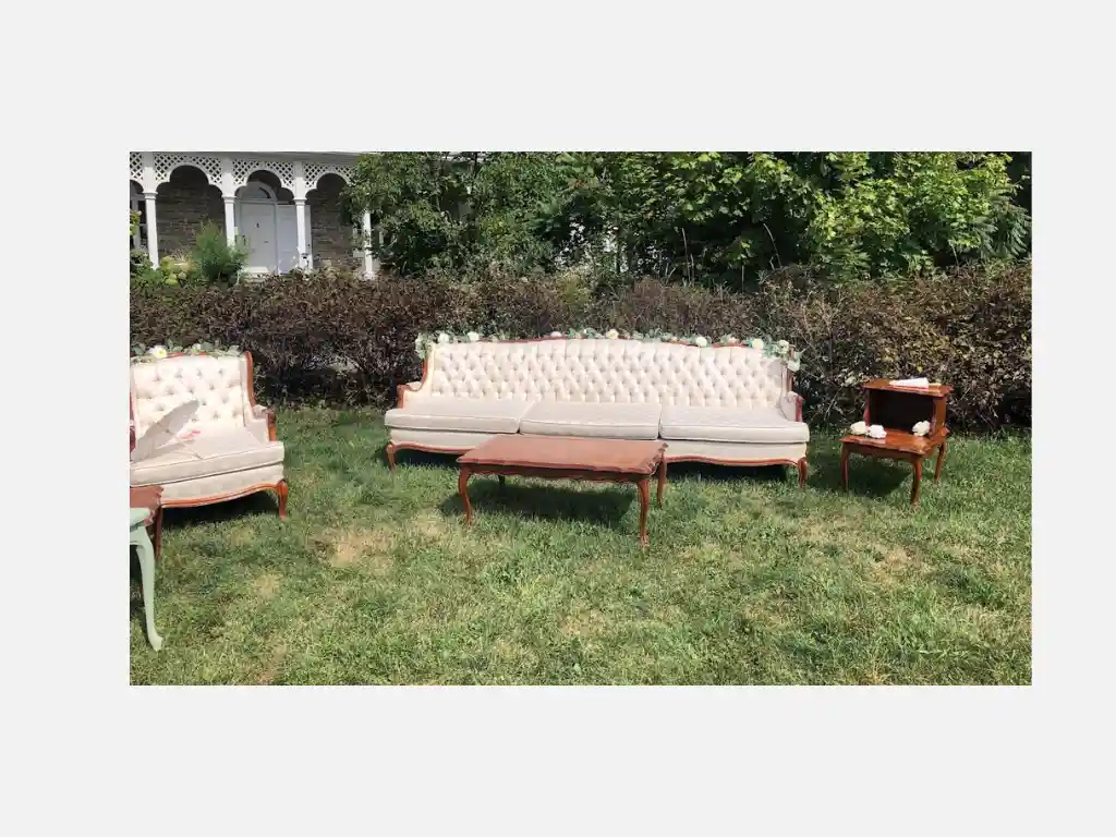 Vintage Sofa Set