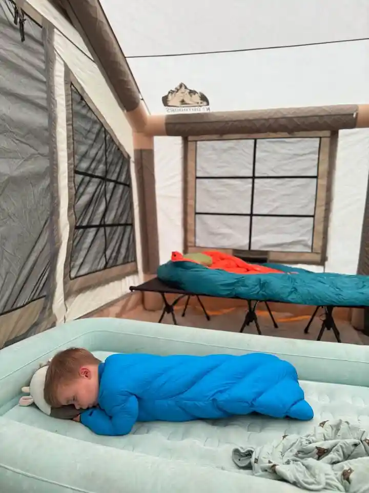 Inflatable Tent (12 Person)