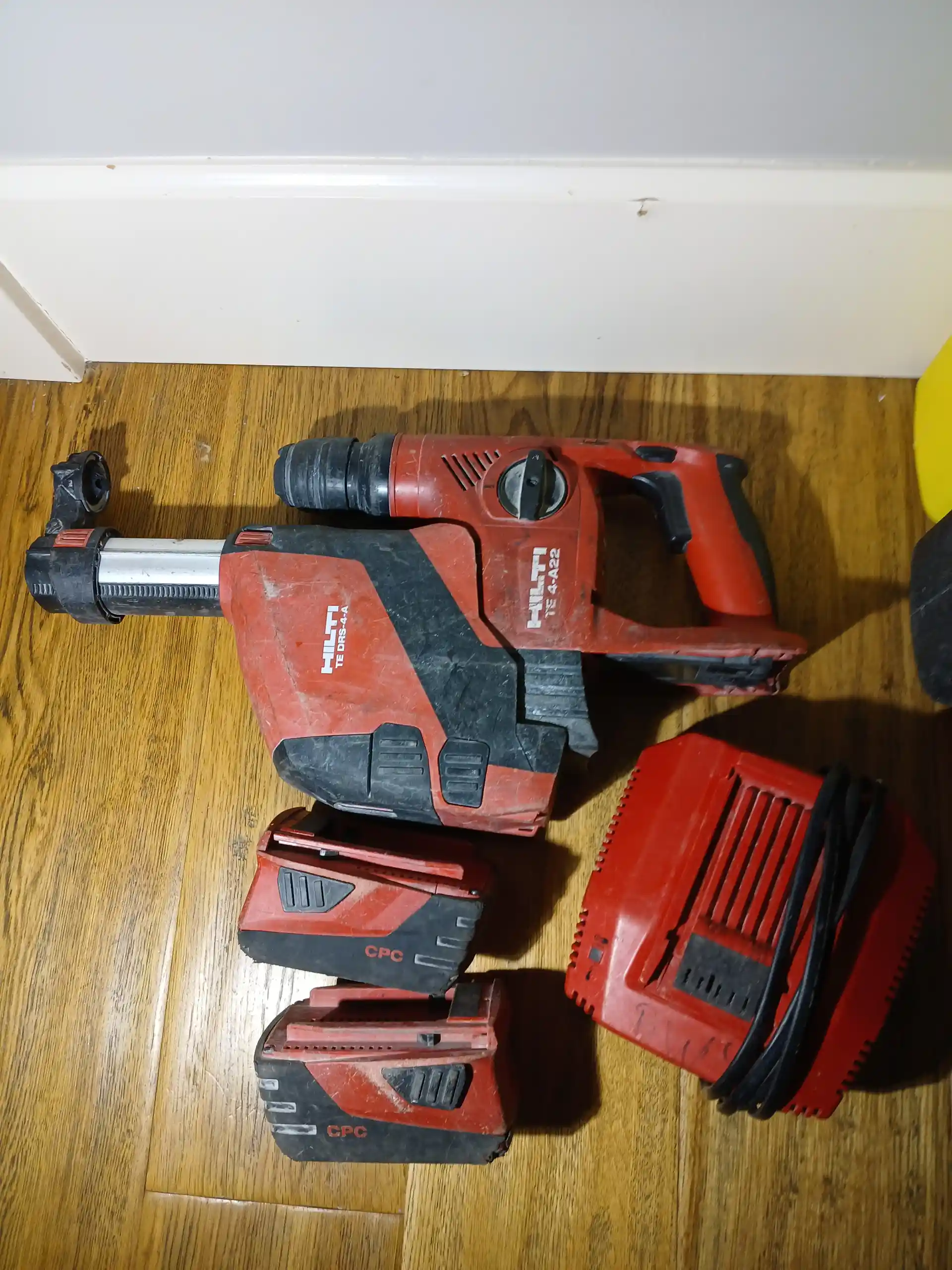 Hilti Te 4 A22 Concrete Drill Combo