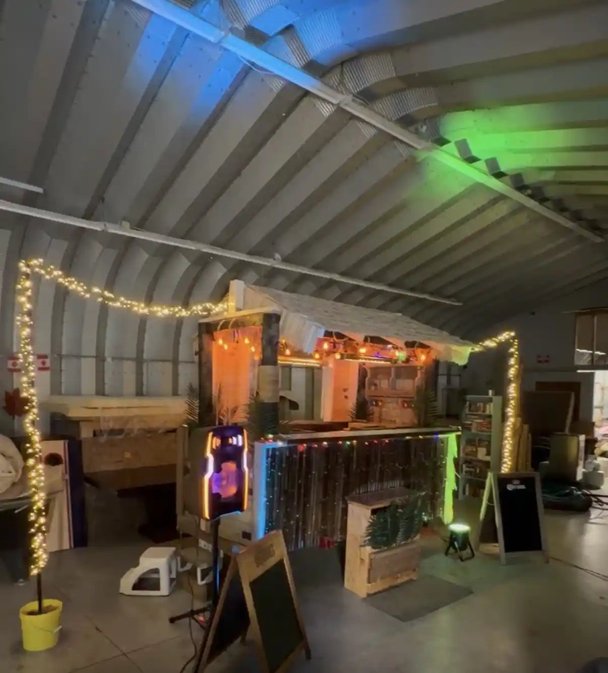 Mobile Tiki Bar & Party Set up.