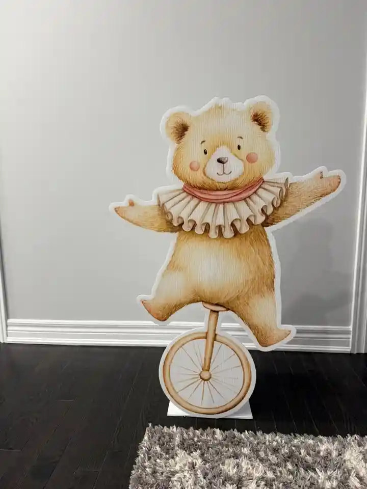 8 Carnival themed animals cut outs