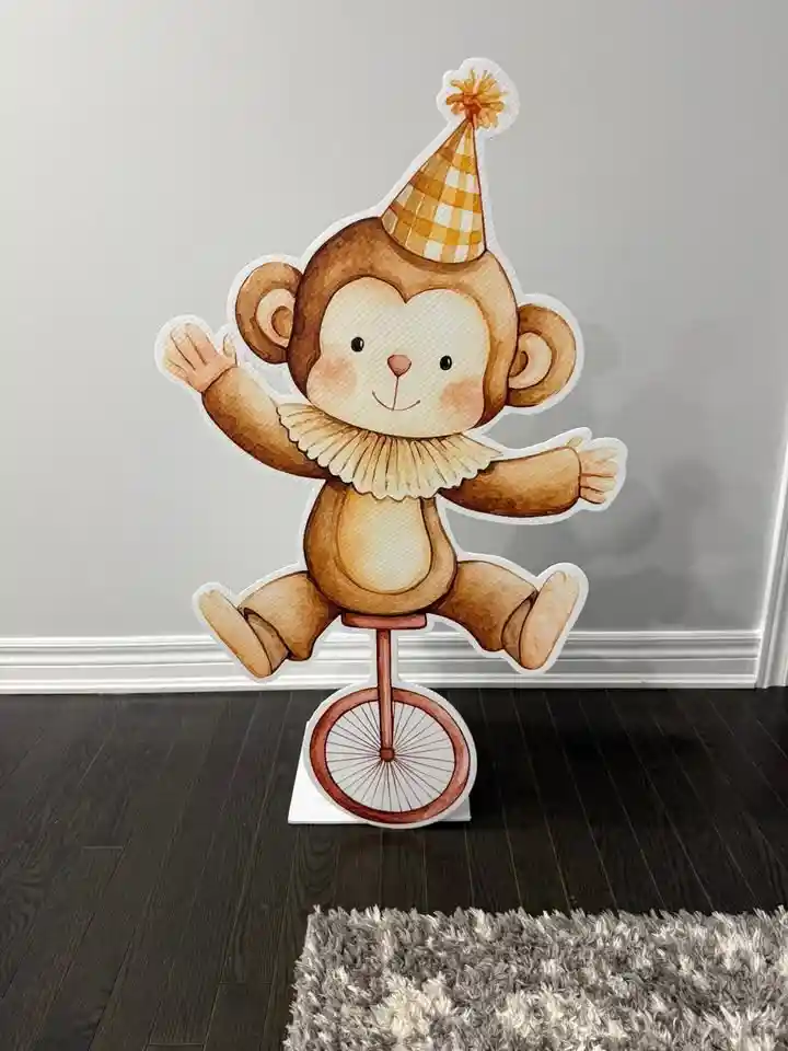 8 Carnival themed animals cut outs