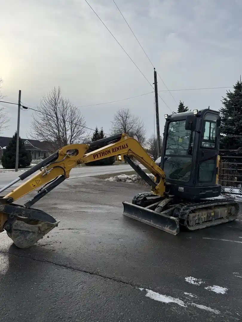2.7 ton excavator
