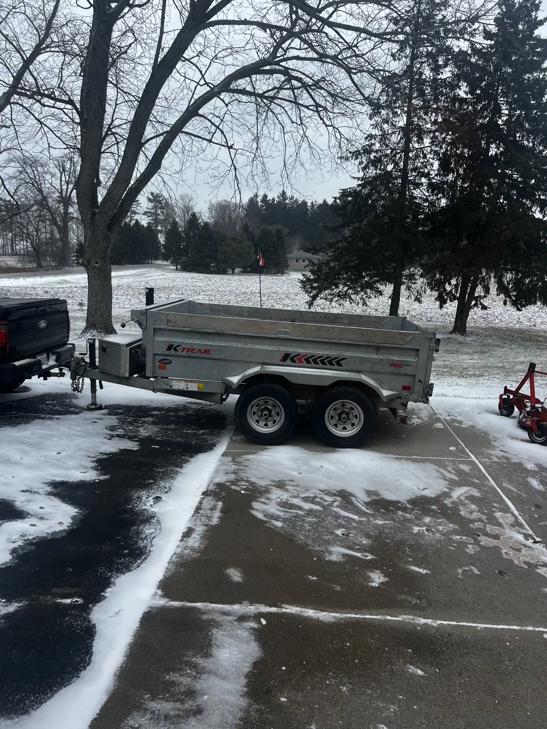 6x10ft Dump Trailer (with ramps)