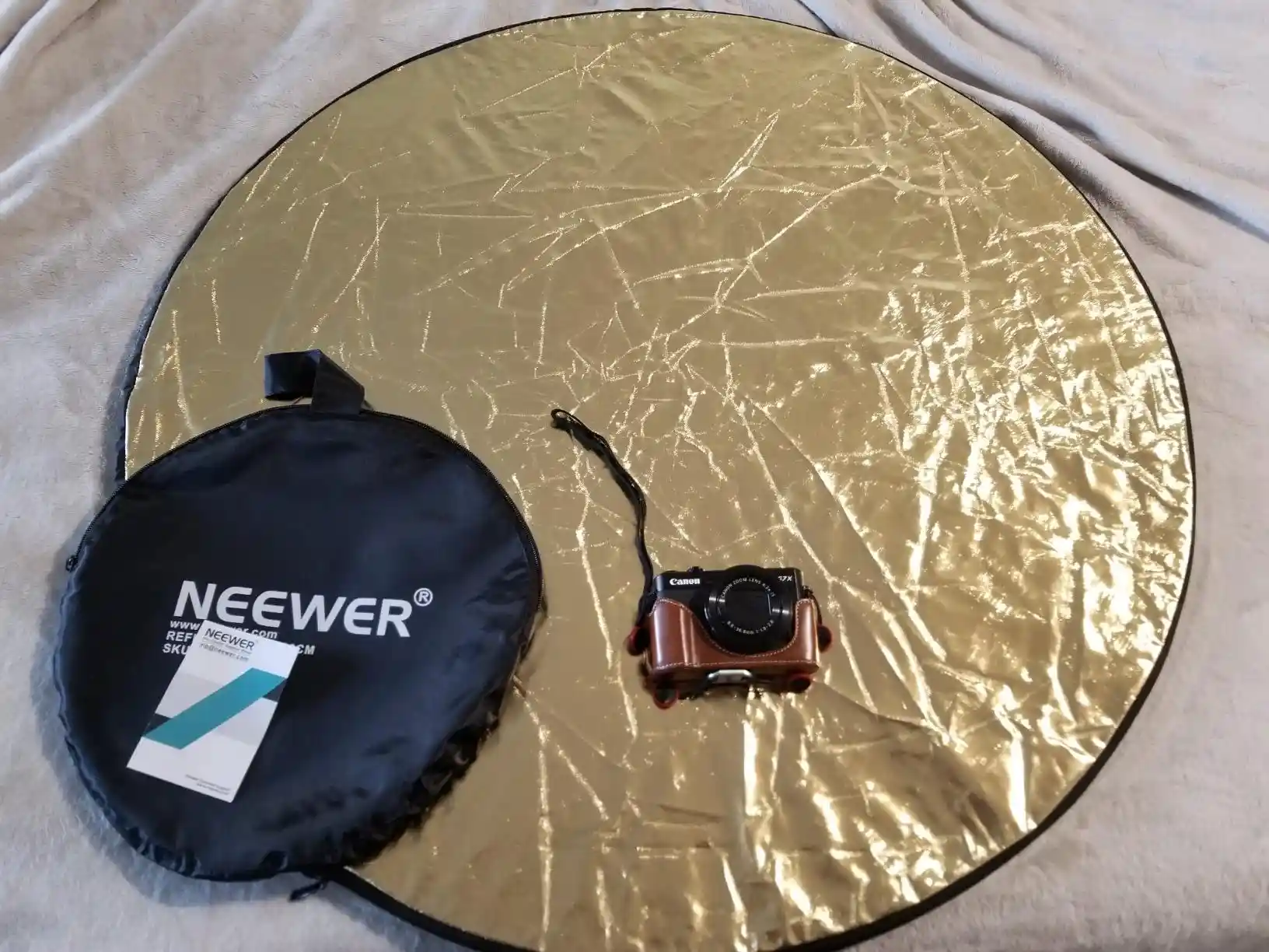 Portable photography reflector