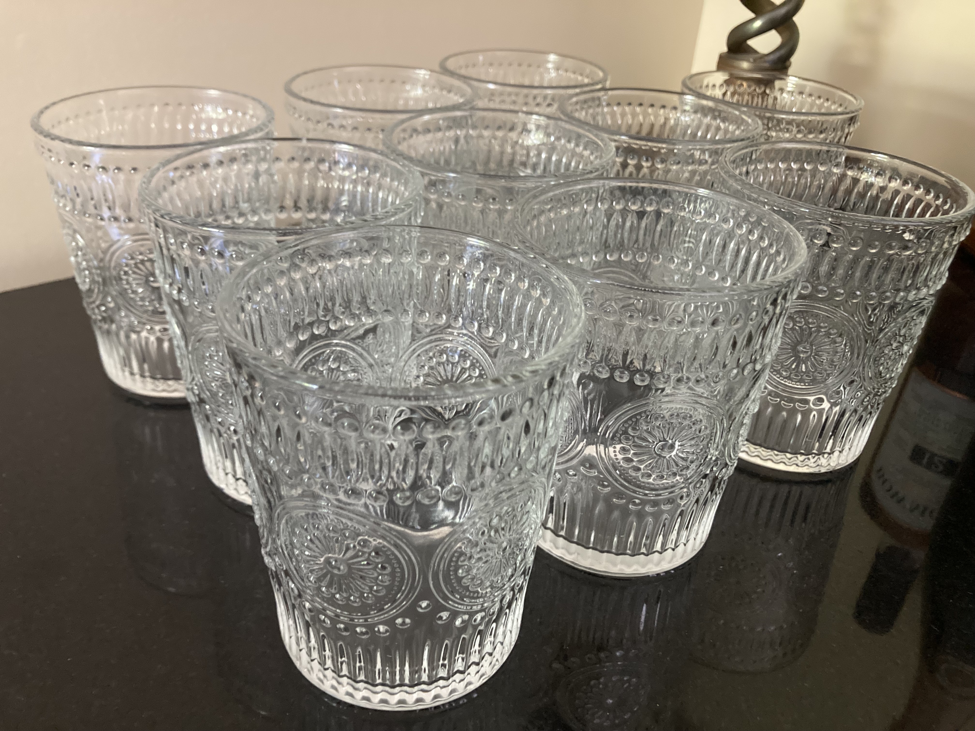 Set of 10 drinking glasses