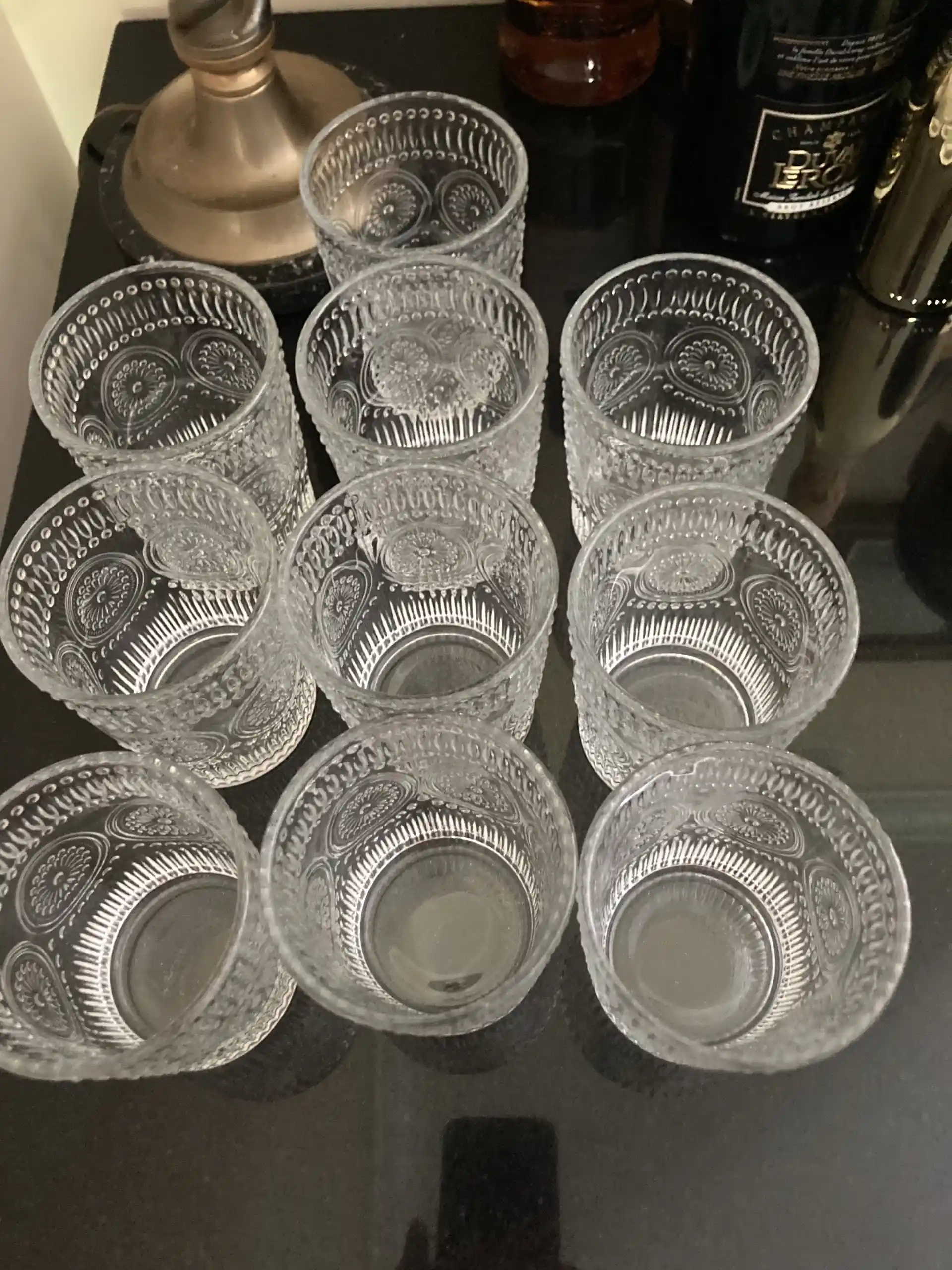 Set of 10 drinking glasses