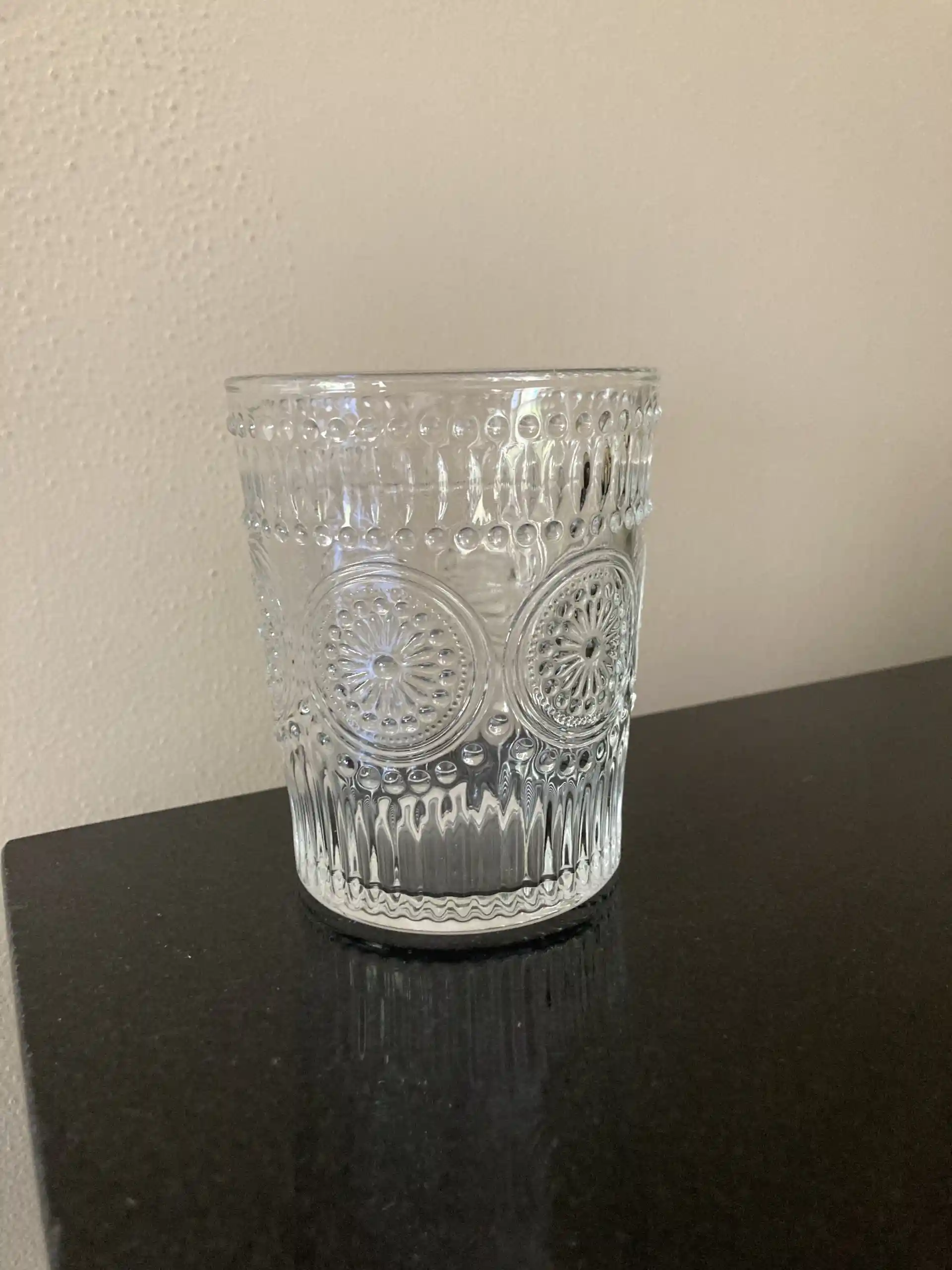 Set of 10 drinking glasses