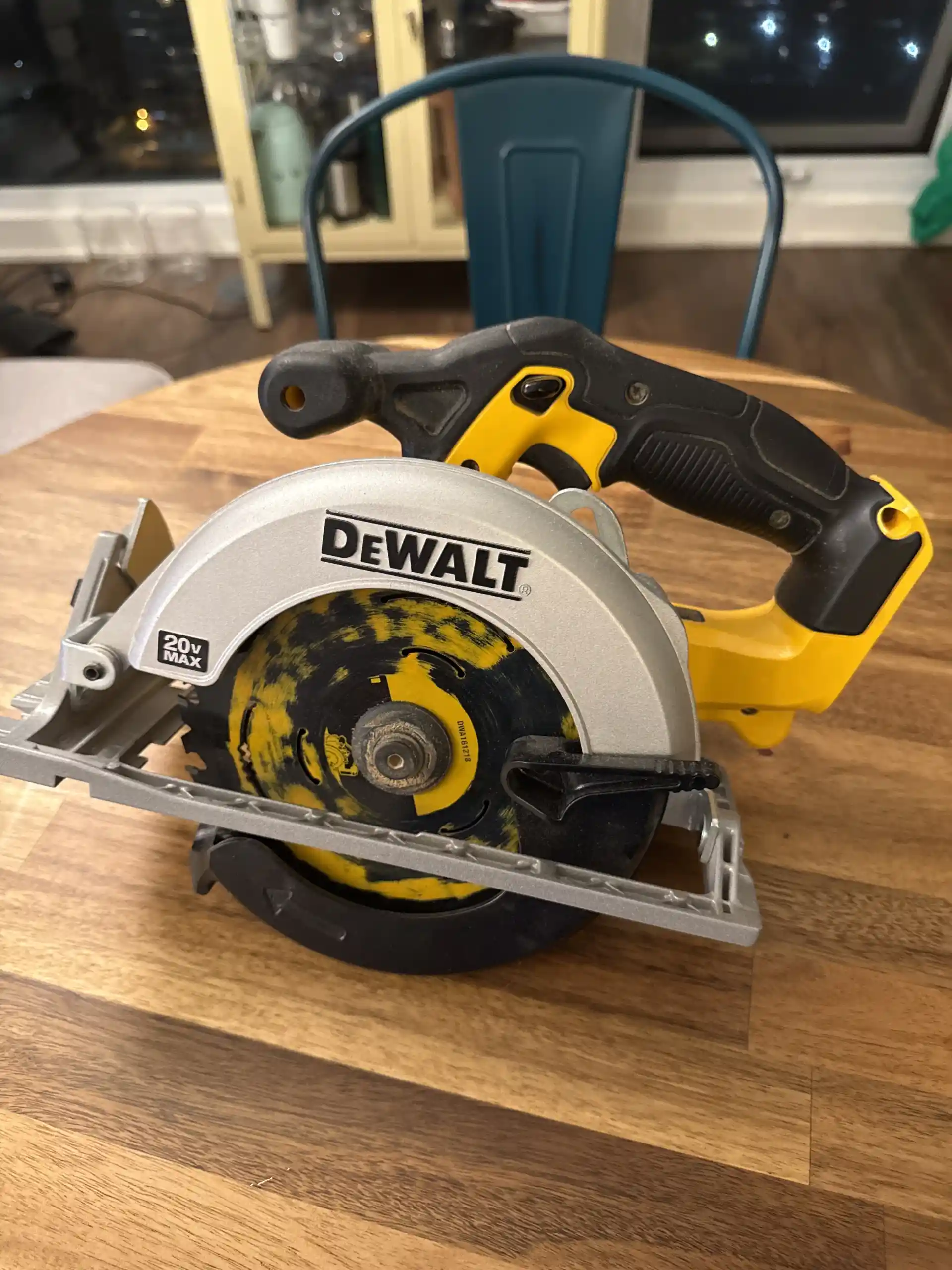 DeWalt 20V MAX Cordless Circular Saw