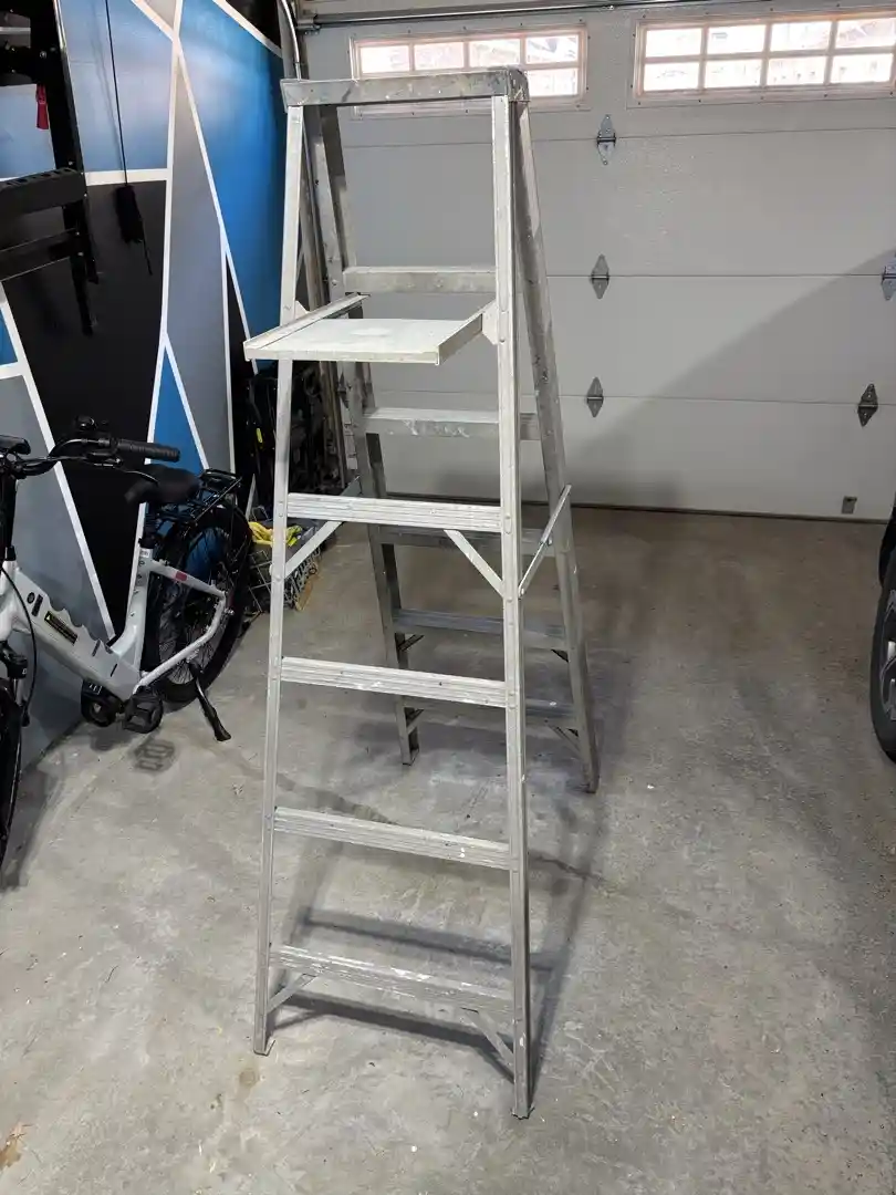 6 foot metal ladder