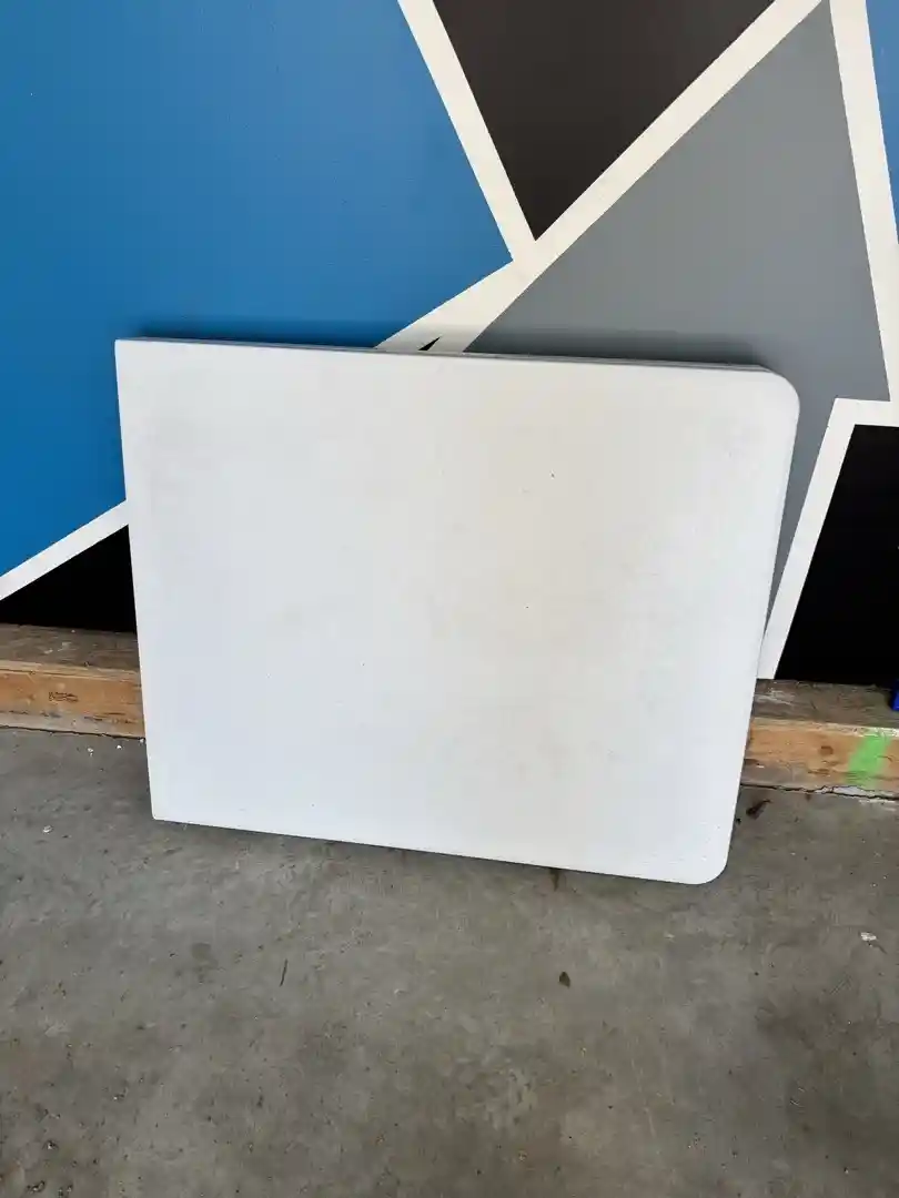 Large foldaboe tables