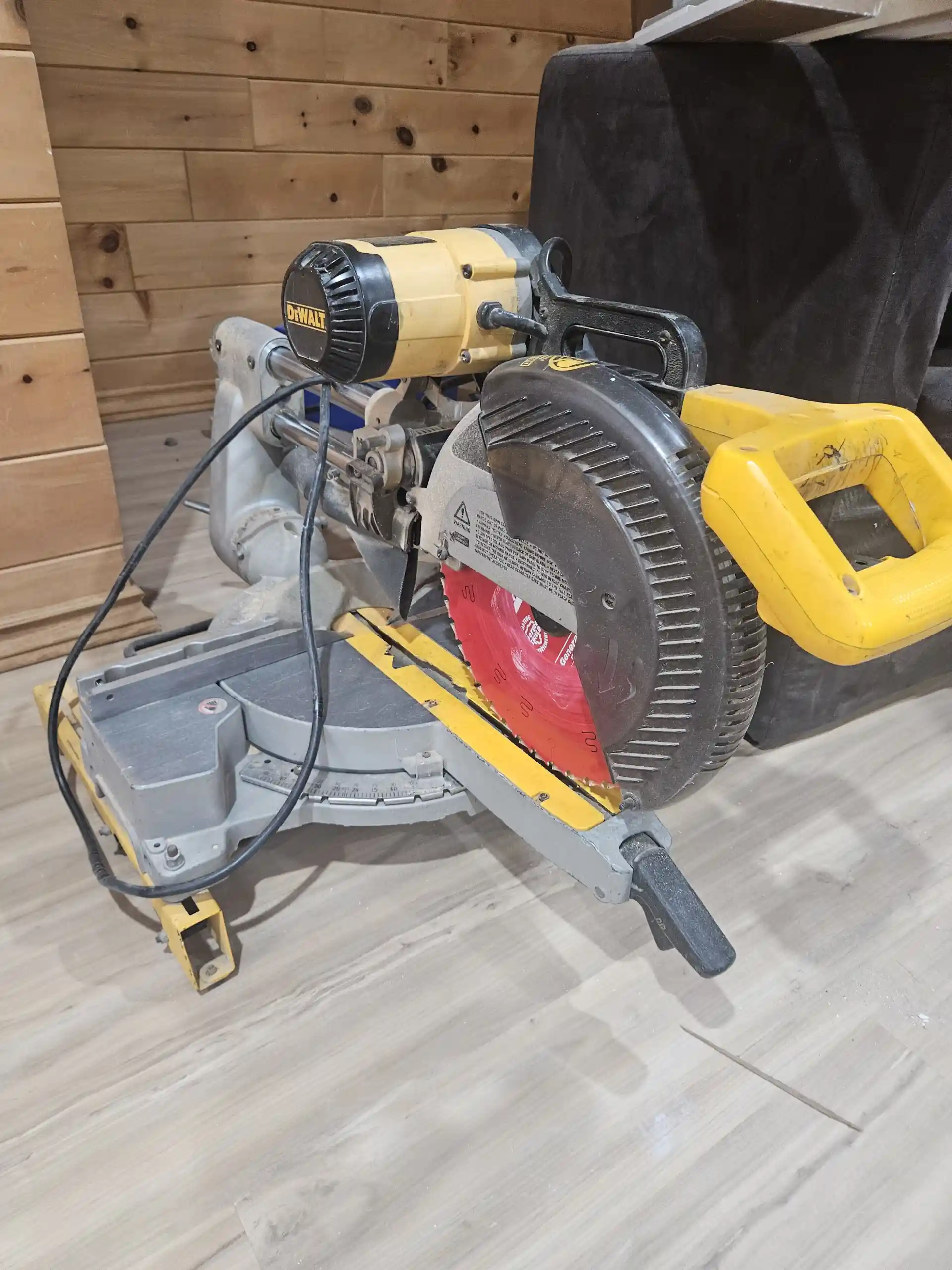 Dewalt Miter Saw and Stand